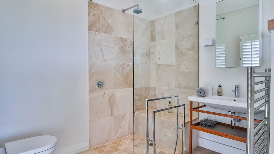 3 Bedroom Property for Sale in De Kelders Western Cape